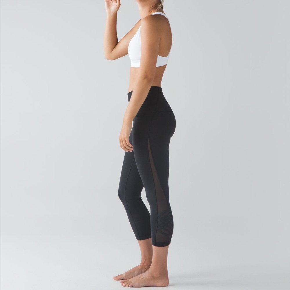 Lululemon Minimalist Crop